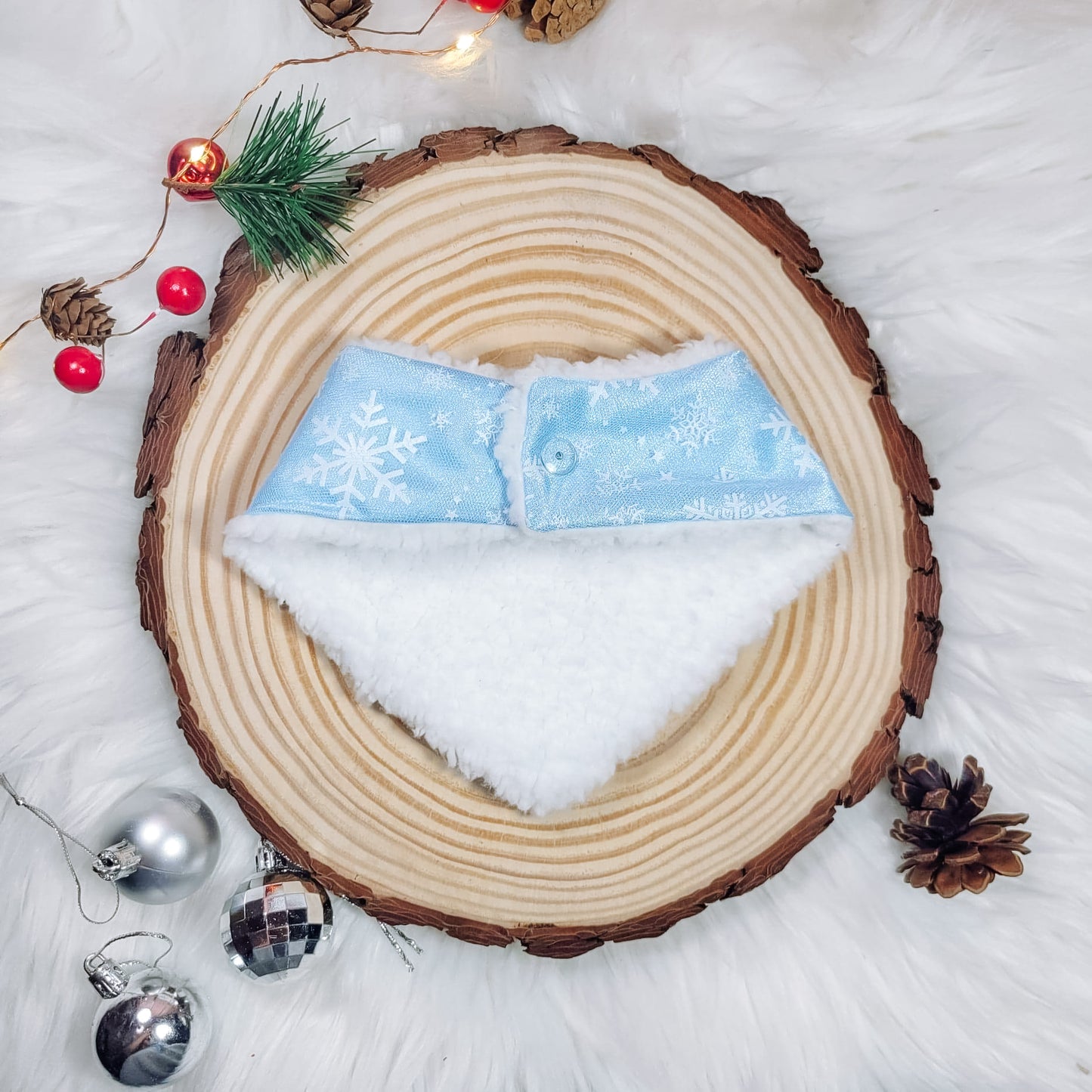 The "Let it snow" blue bandana
