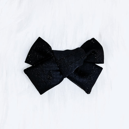 The "Witching hour" pin wheel hairbow