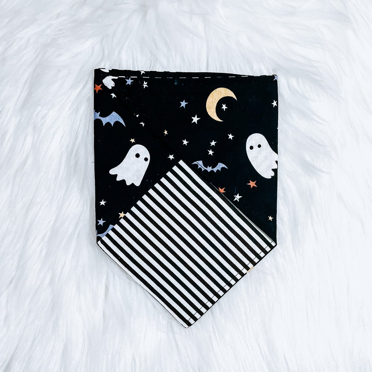 The “Spooky night” Halloween pet bandana