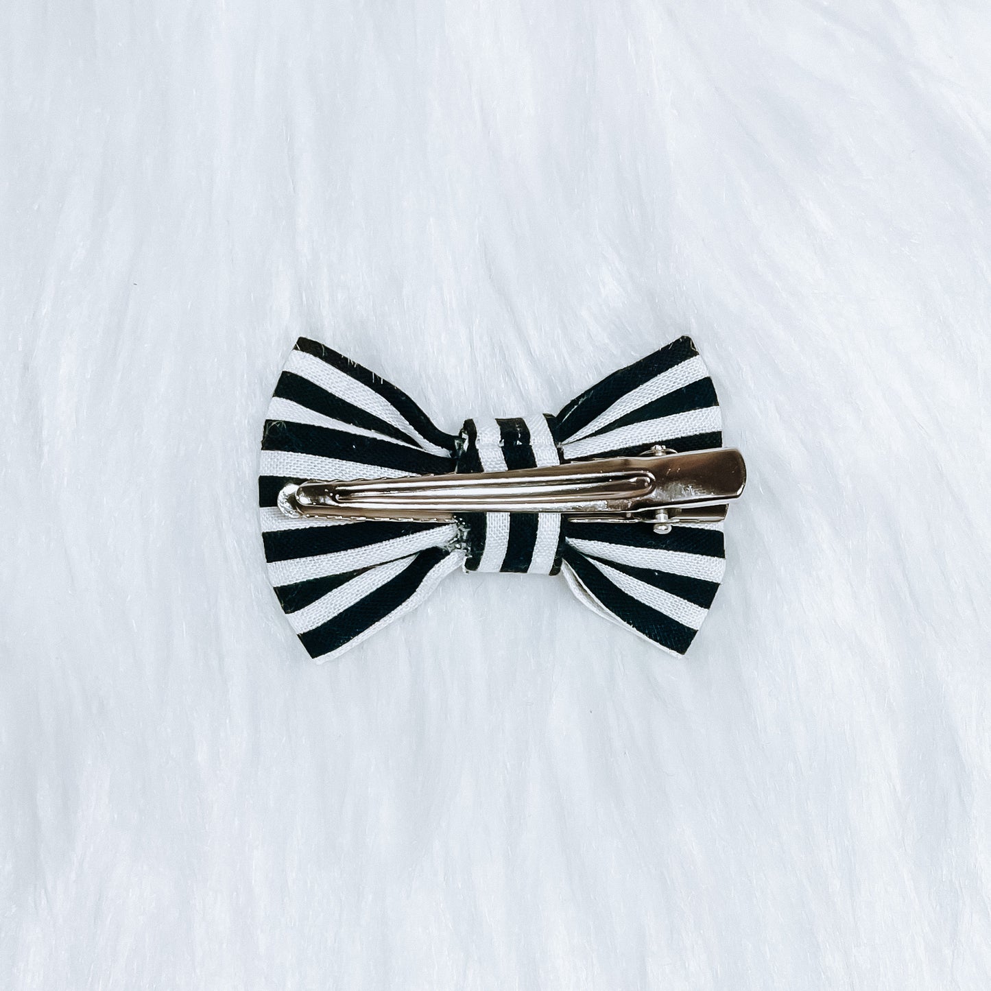 The “Bat sh*t crazy” Hair bow bow